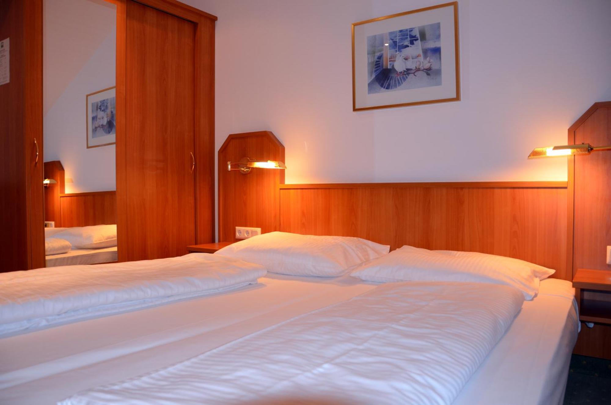 Hotel Haus Am Park Bad Homburg vor der Hoehe Ngoại thất bức ảnh