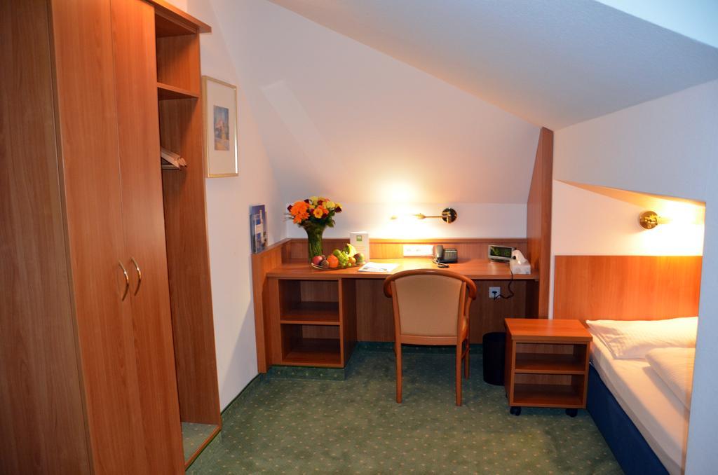 Hotel Haus Am Park Bad Homburg vor der Hoehe Ngoại thất bức ảnh
