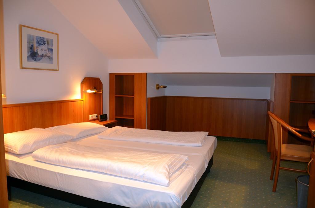 Hotel Haus Am Park Bad Homburg vor der Hoehe Ngoại thất bức ảnh
