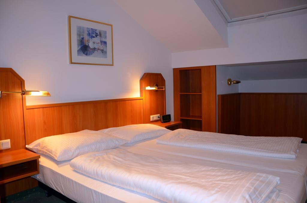 Hotel Haus Am Park Bad Homburg vor der Hoehe Ngoại thất bức ảnh